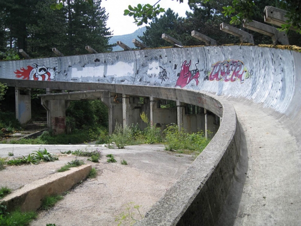 Трасса для бобслея в окрестностях Сараева